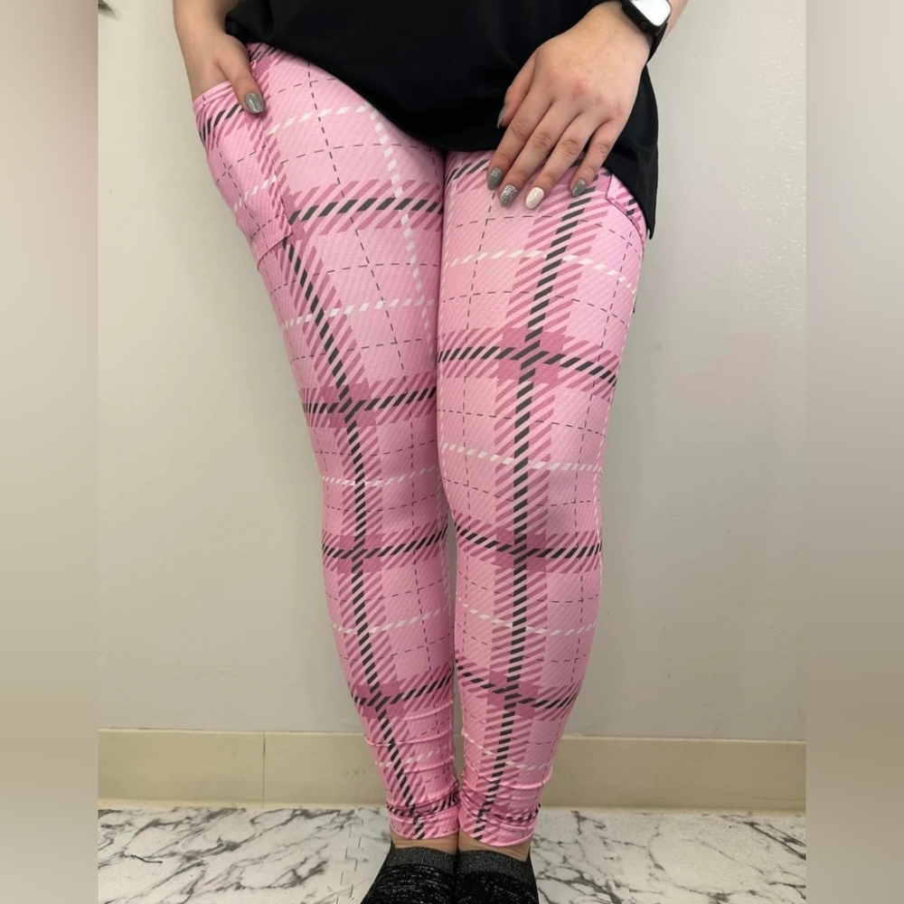 Tc2 & TC pink plaid leggings w/ pockets!